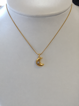 Golden Crescent Moon Pendant Necklace ✨